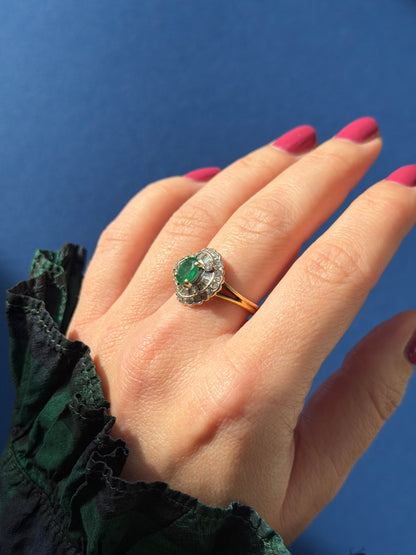 18ct gold emerald & diamond cocktail ring