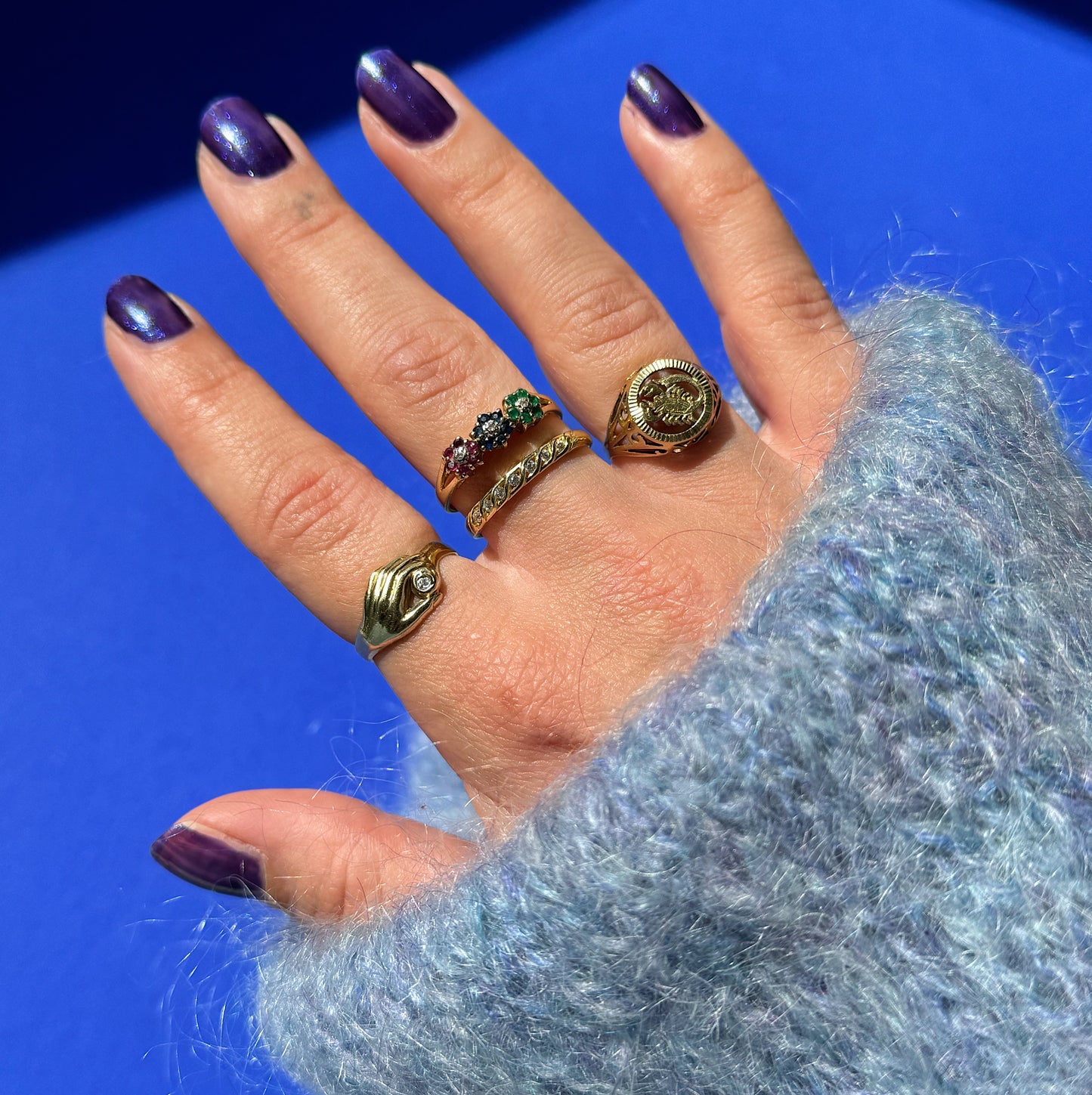 vintage 14 carat gold ring with flowers