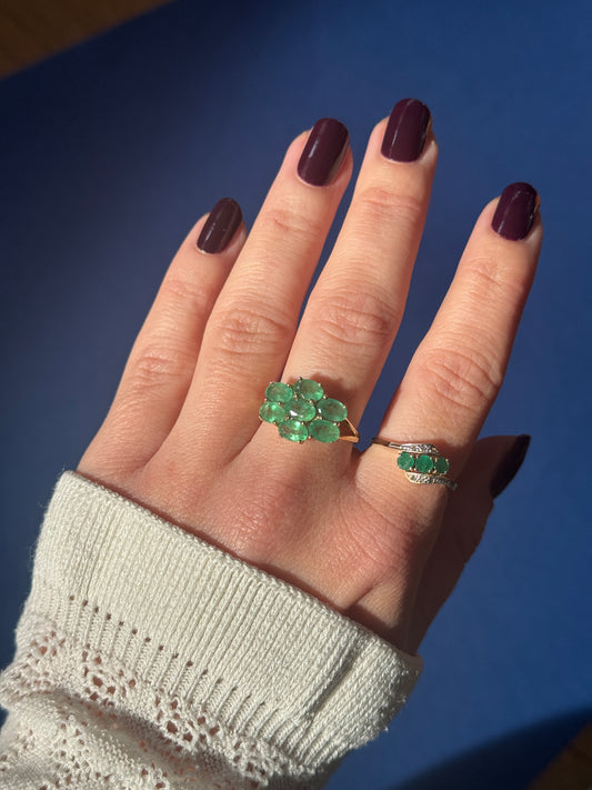 9ct emerald cluster ring