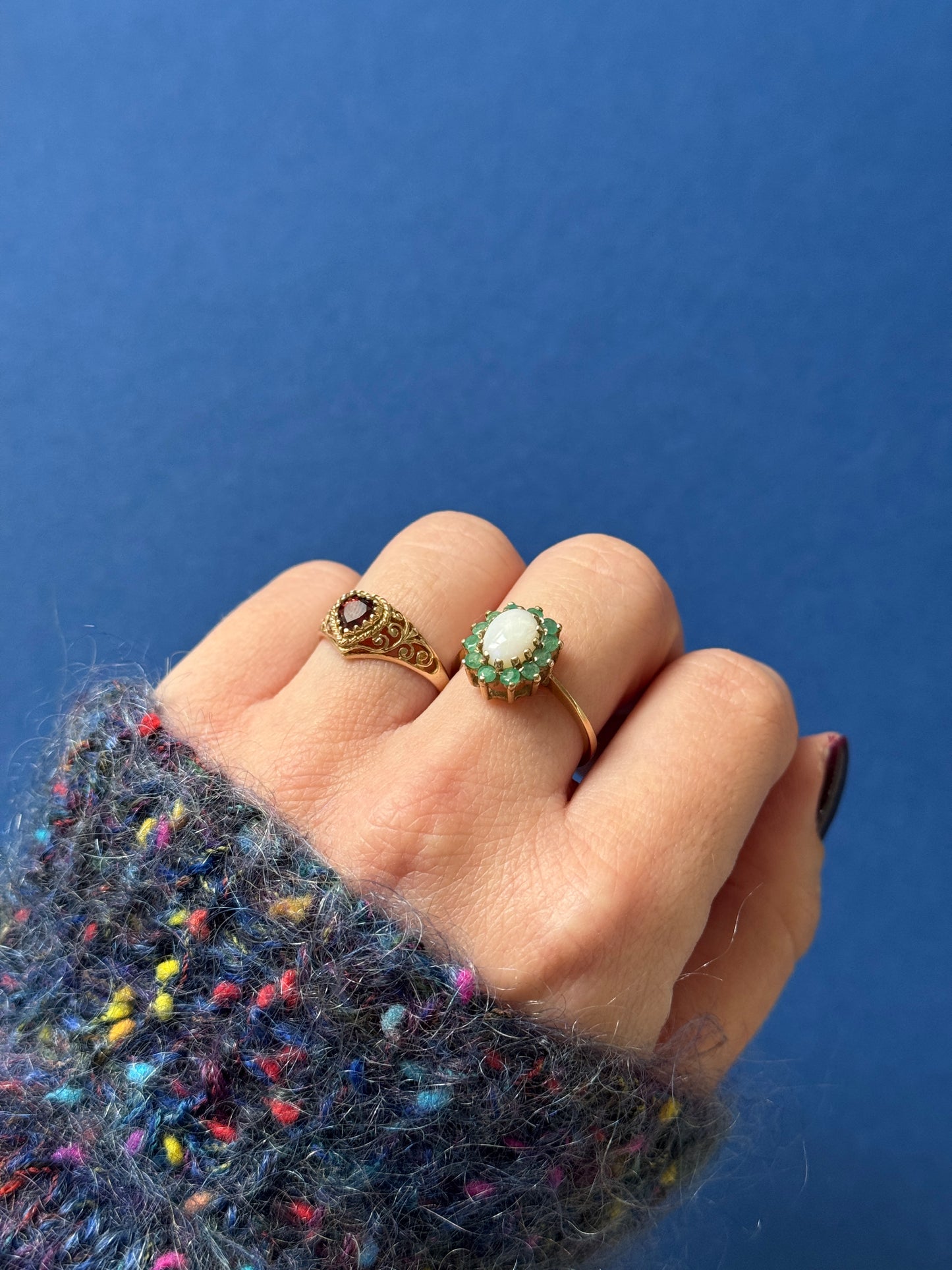 9ct garnet heart ring