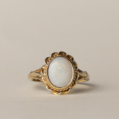 9ct opal solitaire