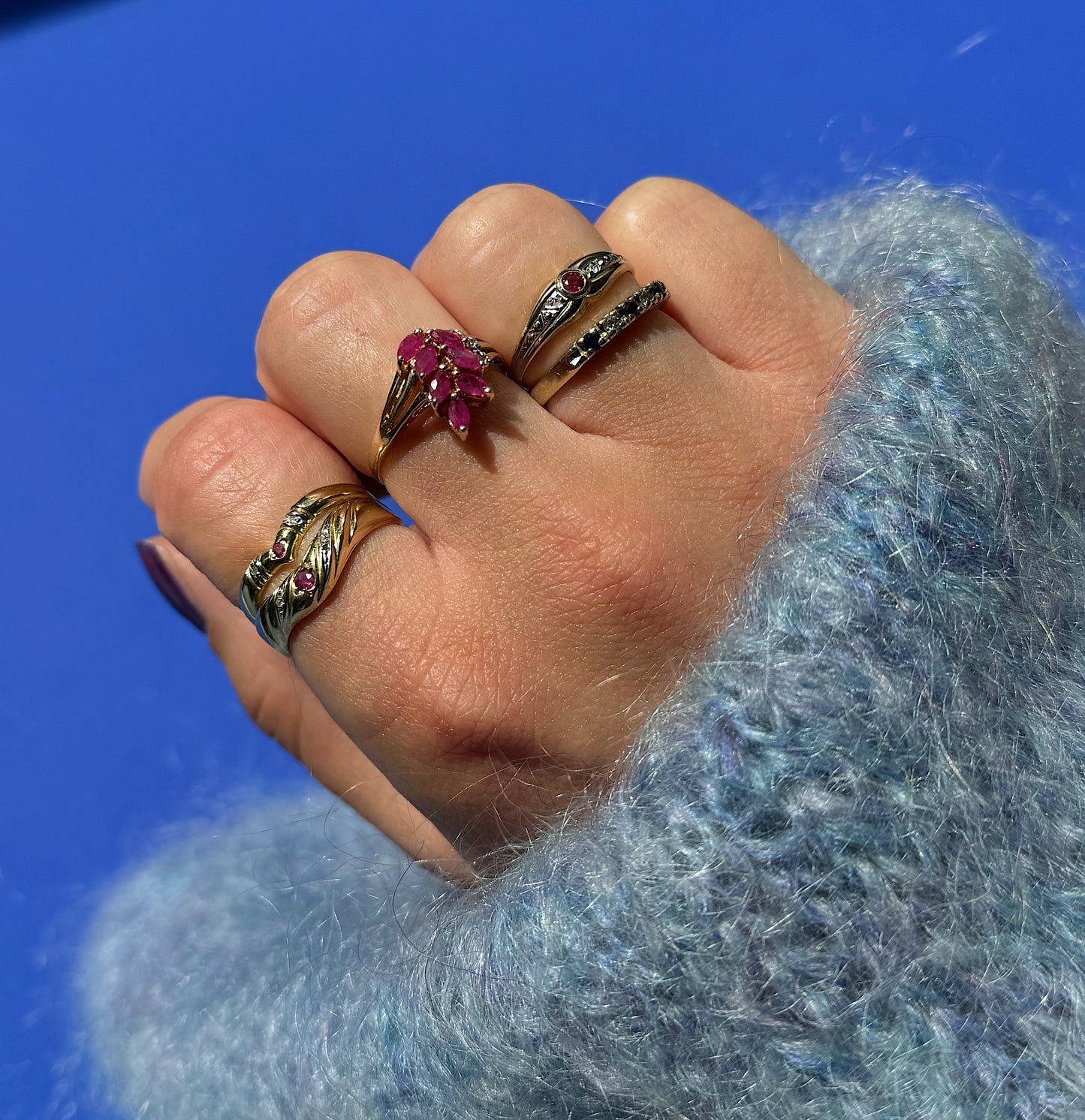 9 carat gold small band ring with diamond and ruby