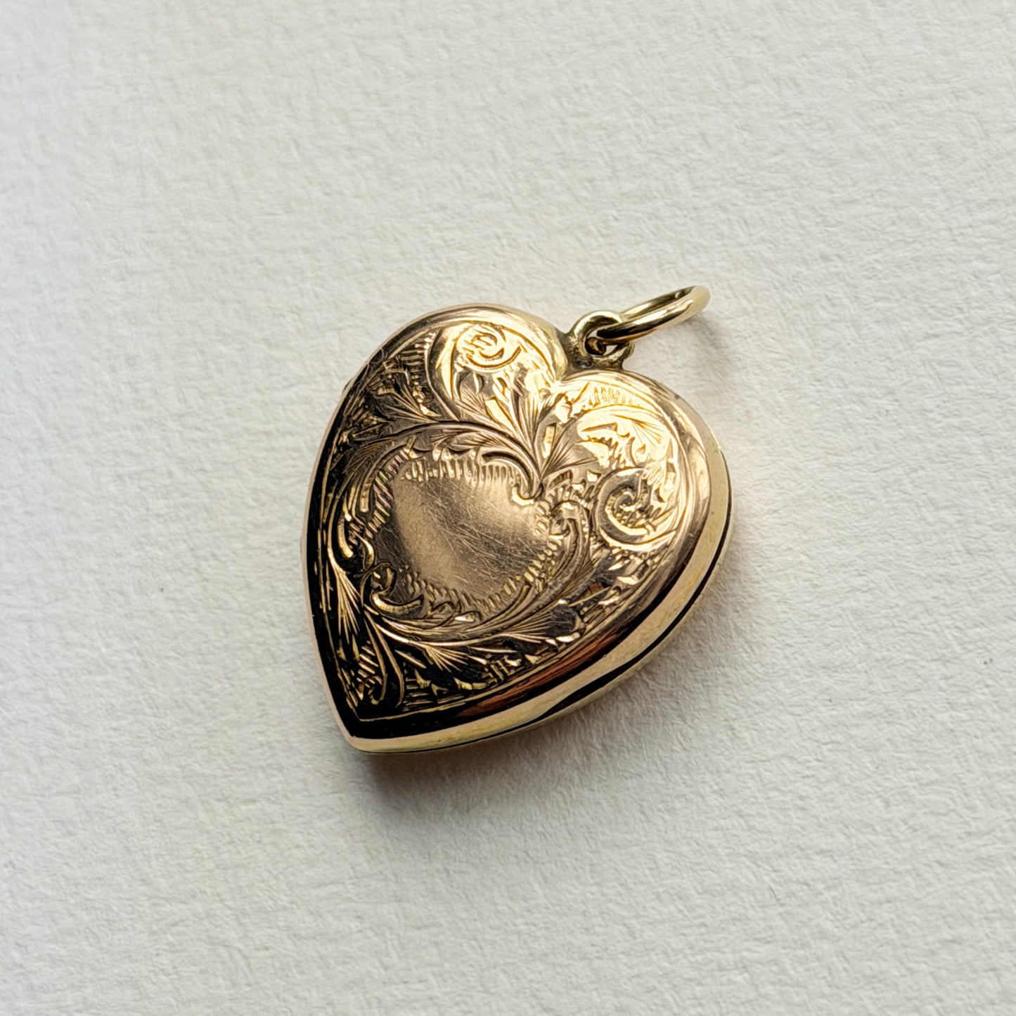 antique 9ct engraved heart locket