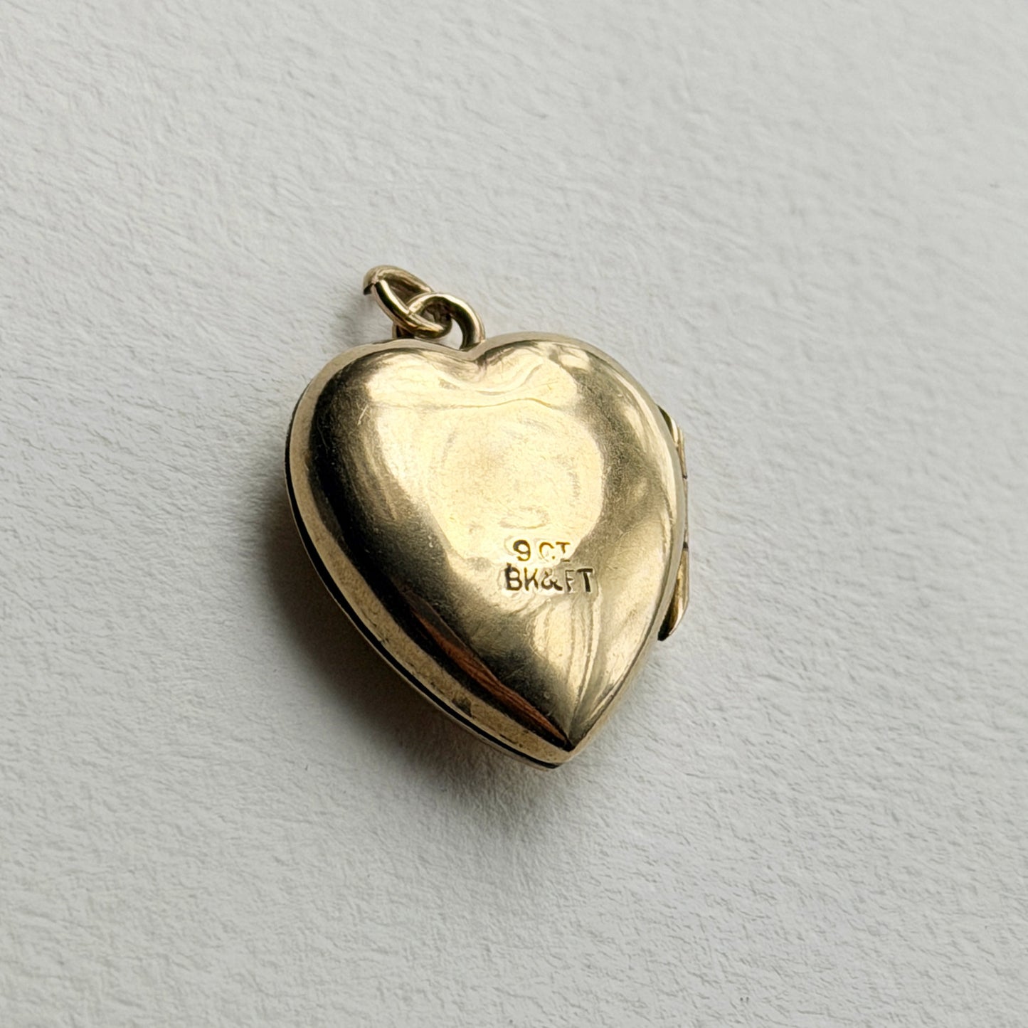 antique 9ct engraved heart locket