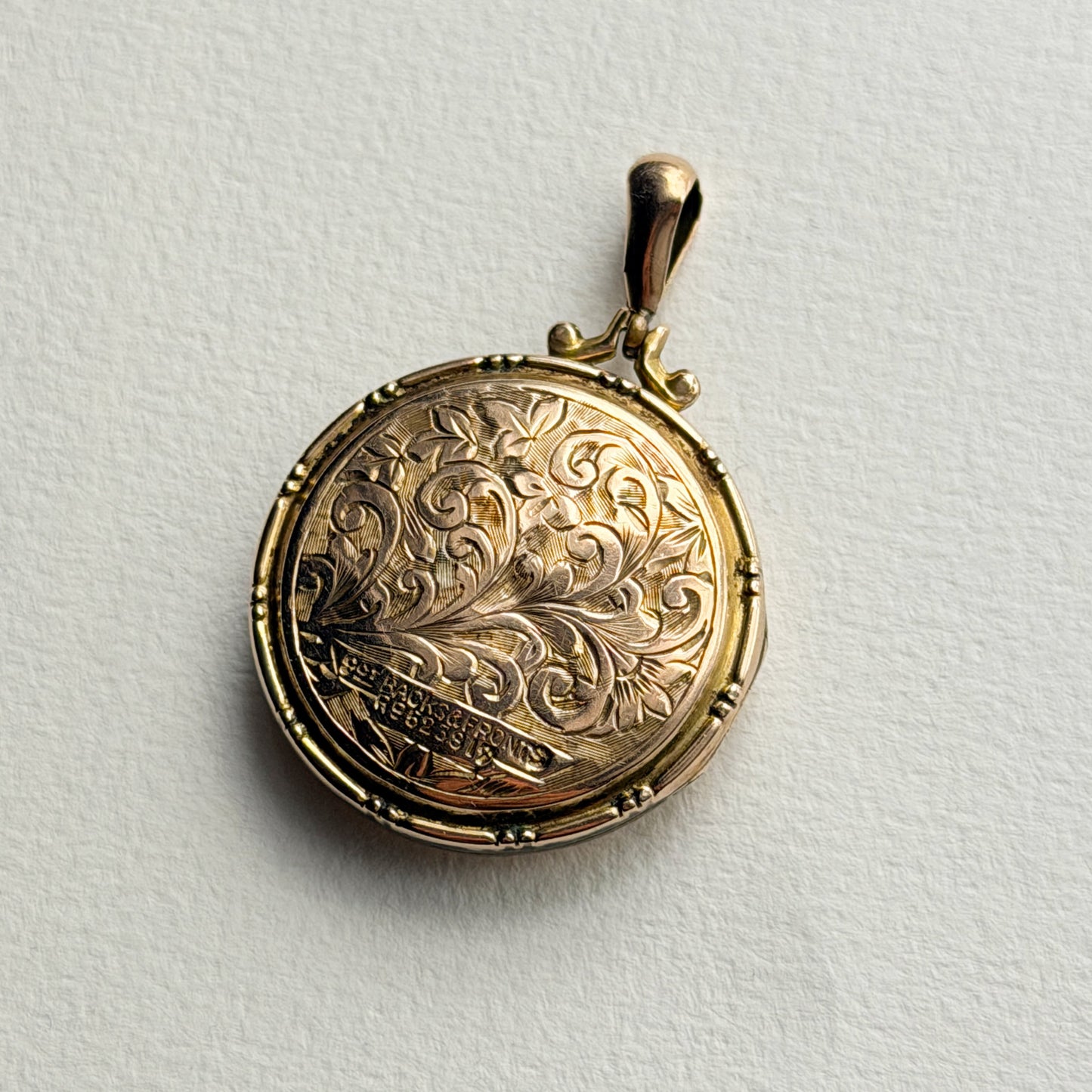 antique 9ct double sided engraved locket