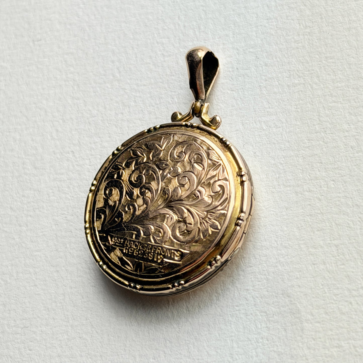 antique 9ct double sided engraved locket