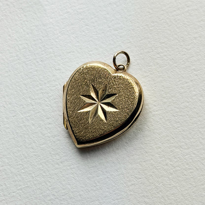 antique 9ct star engraved heart