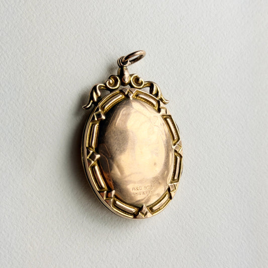 antique 9ct Victorian era pendant